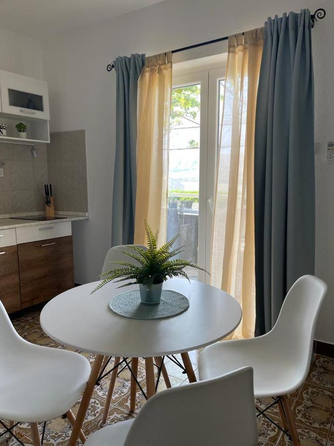 Apartment Kata *