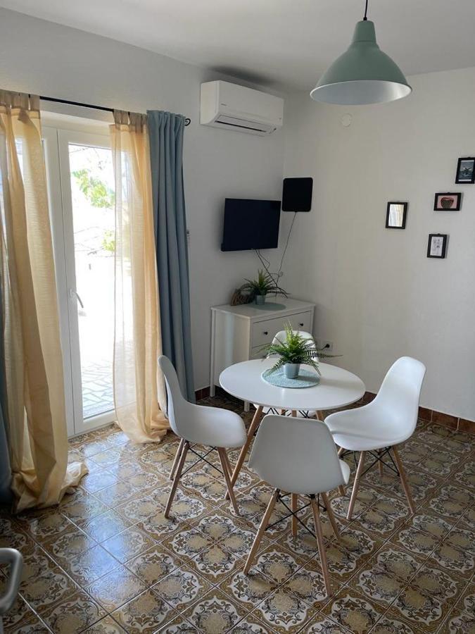 Kata Apartment